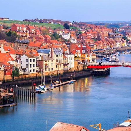 Old Town View Whitby Exterior foto