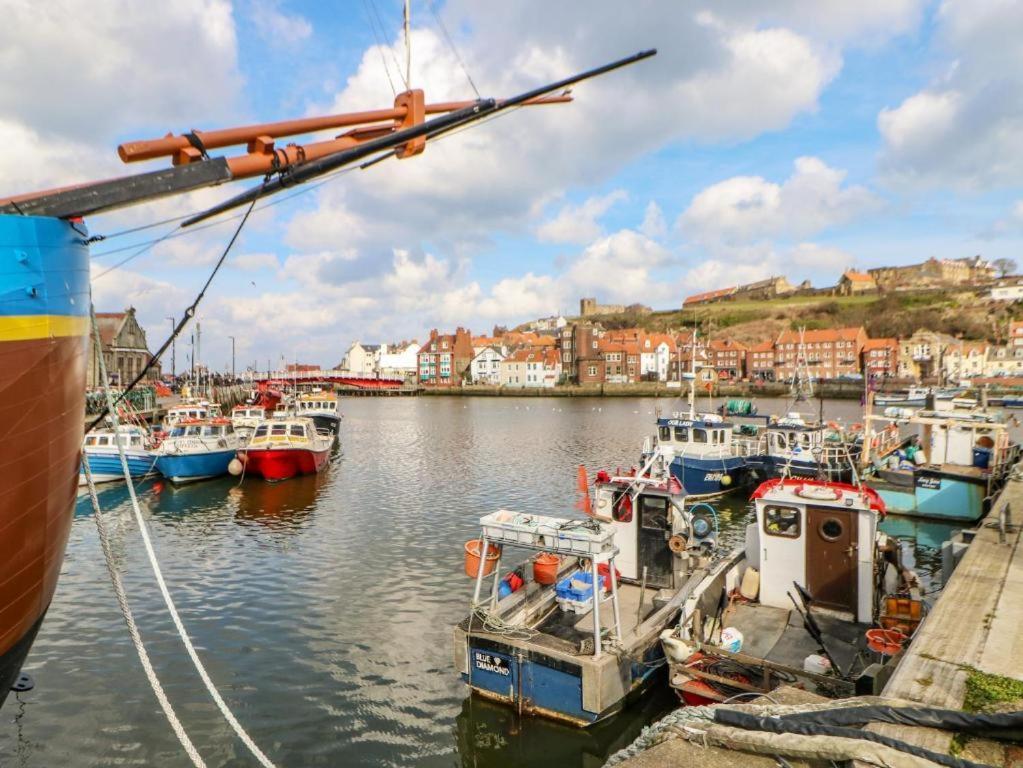 Old Town View Whitby Exterior foto